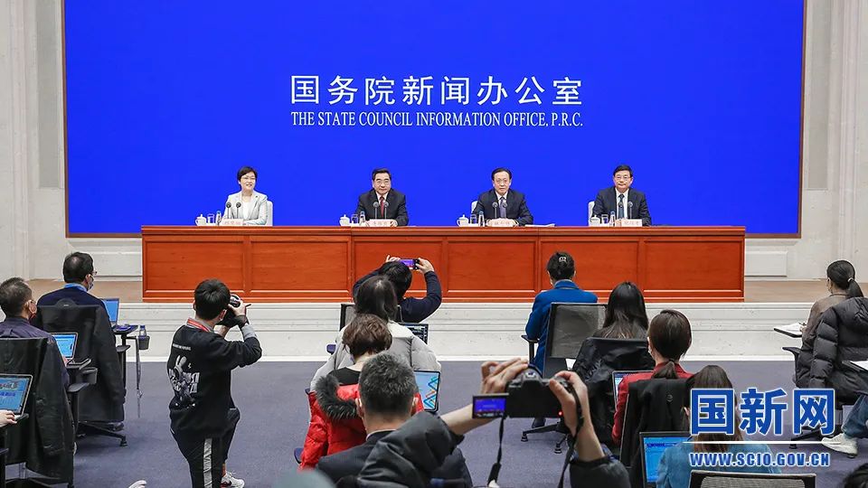 兩會聲音 | 國家發(fā)改委這些話暖心又提氣：城鎮(zhèn)化動能強大，紓困讓企業(yè)活下去